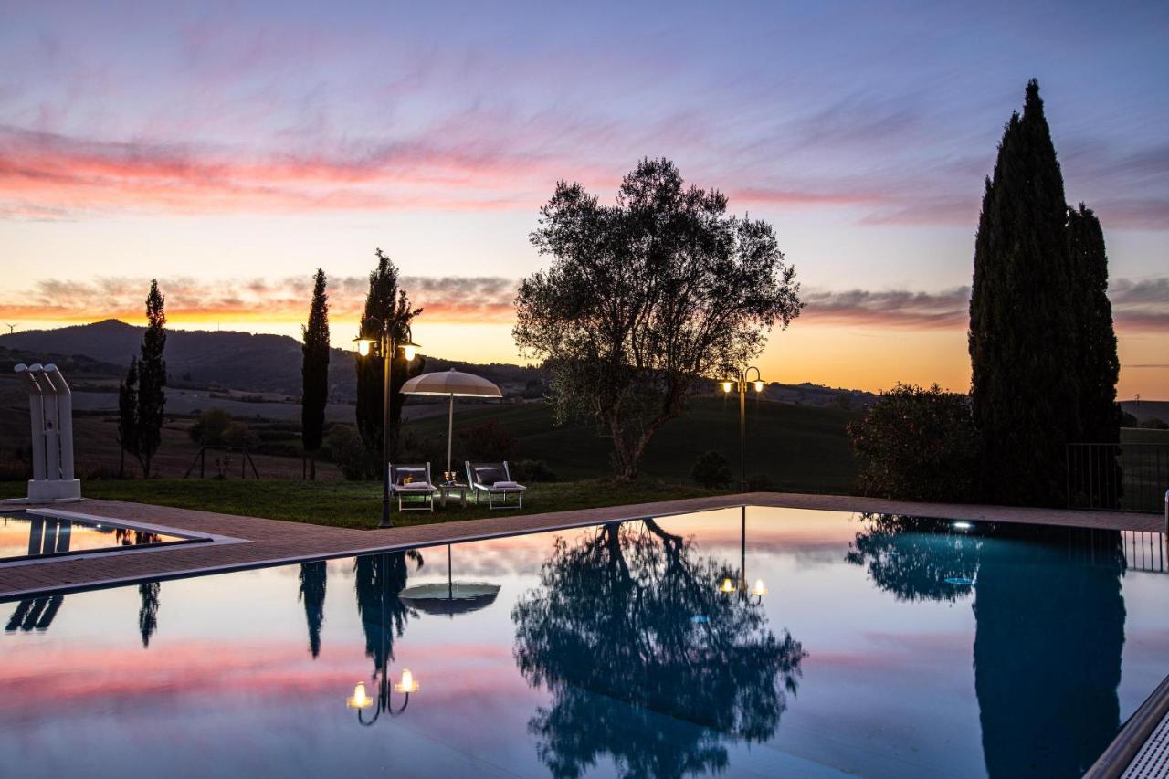 Appartamento In Casale Con Piscina Casa I Pavoni Кьянни Экстерьер фото