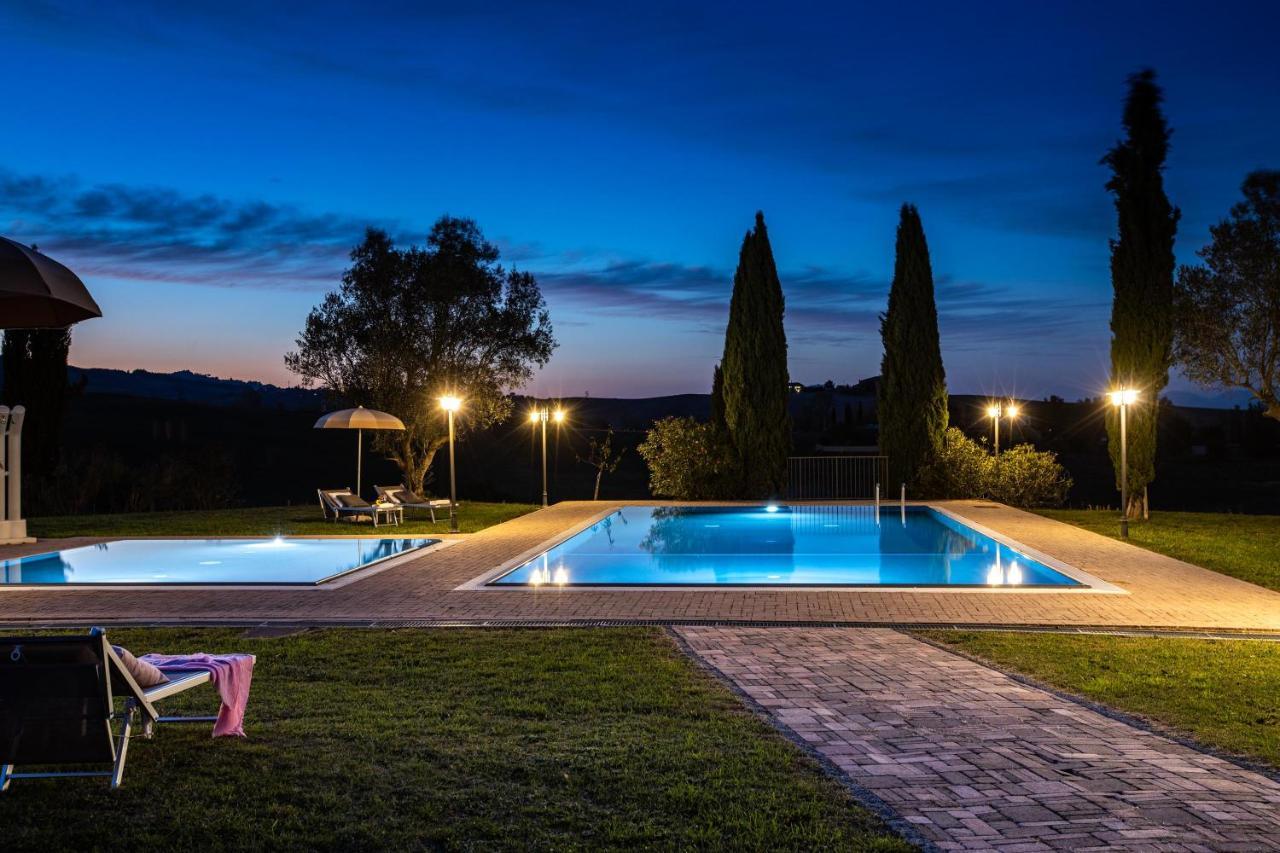 Appartamento In Casale Con Piscina Casa I Pavoni Кьянни Экстерьер фото