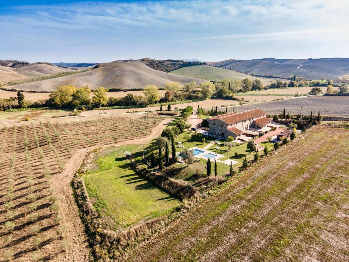 Appartamento In Casale Con Piscina Casa I Pavoni Кьянни Экстерьер фото
