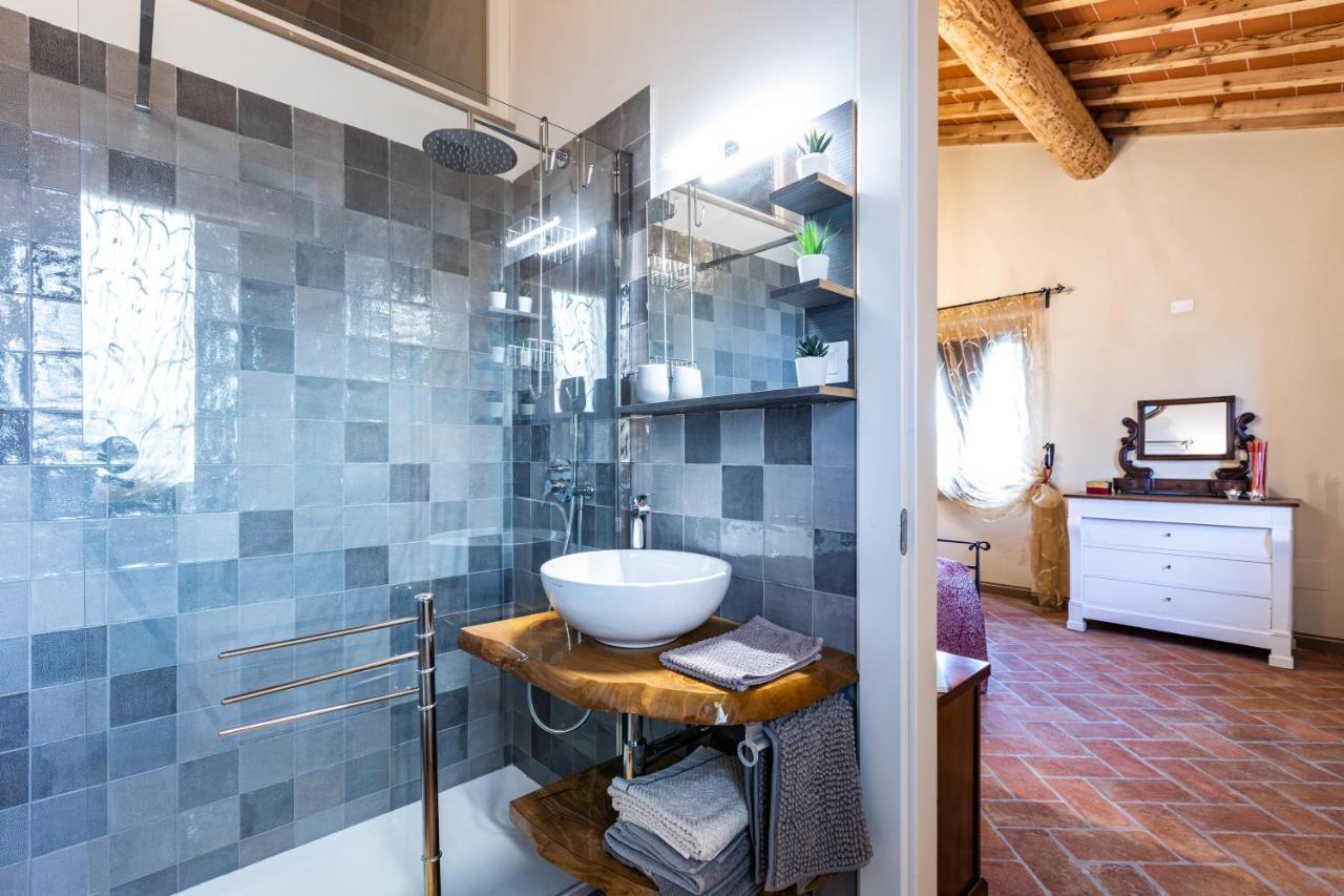 Appartamento In Casale Con Piscina Casa I Pavoni Кьянни Экстерьер фото