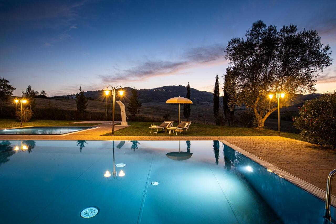 Appartamento In Casale Con Piscina Casa I Pavoni Кьянни Экстерьер фото