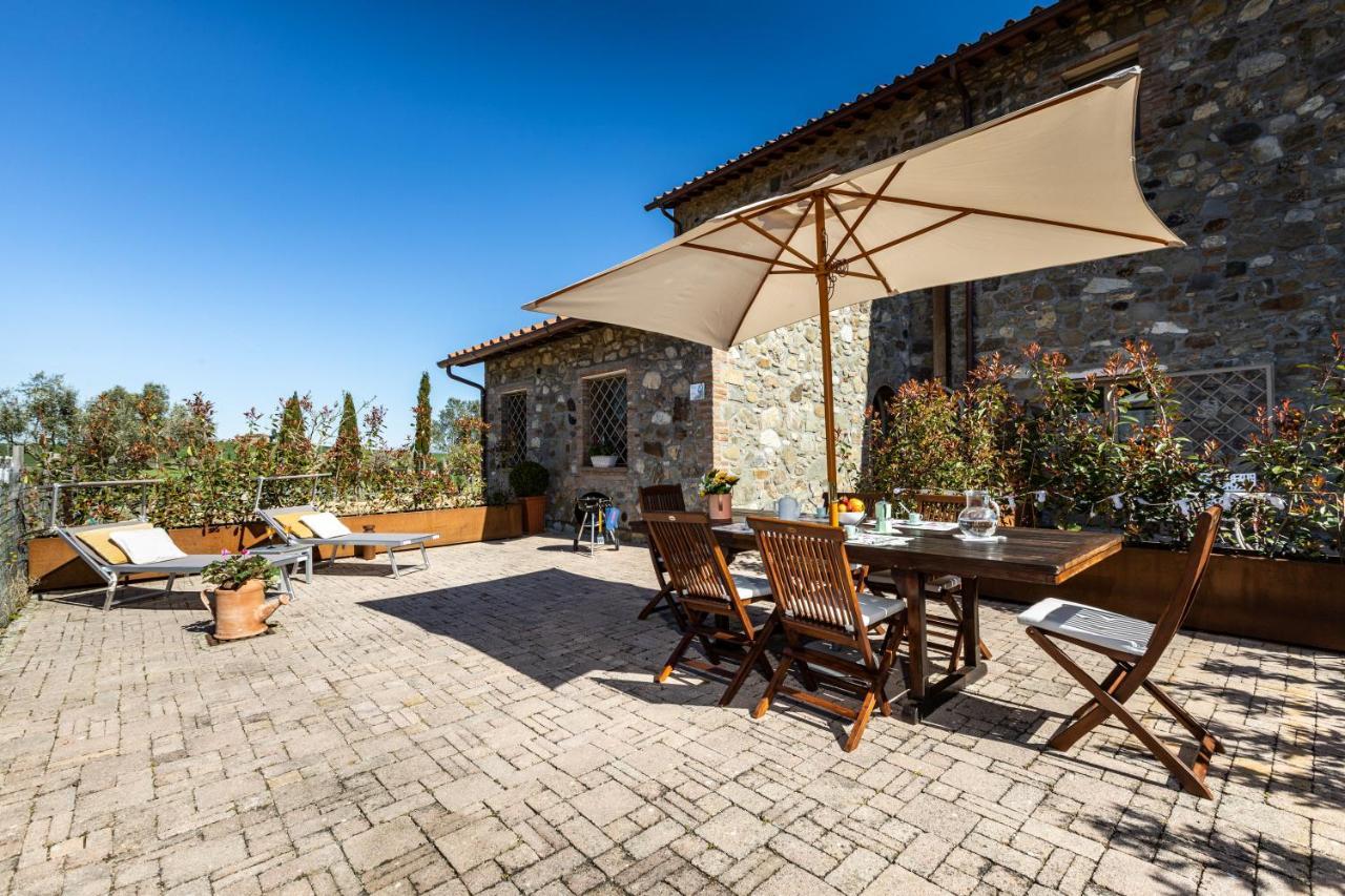 Appartamento In Casale Con Piscina Casa I Pavoni Кьянни Экстерьер фото