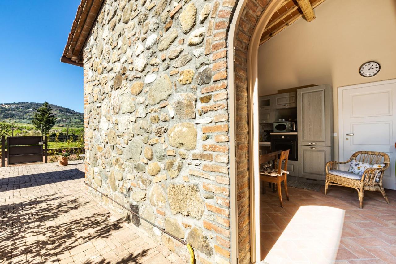 Appartamento In Casale Con Piscina Casa I Pavoni Кьянни Экстерьер фото