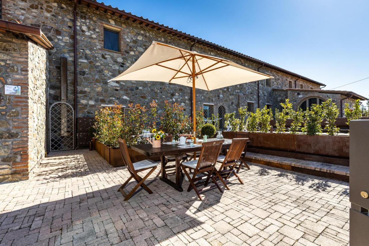 Appartamento In Casale Con Piscina Casa I Pavoni Кьянни Экстерьер фото
