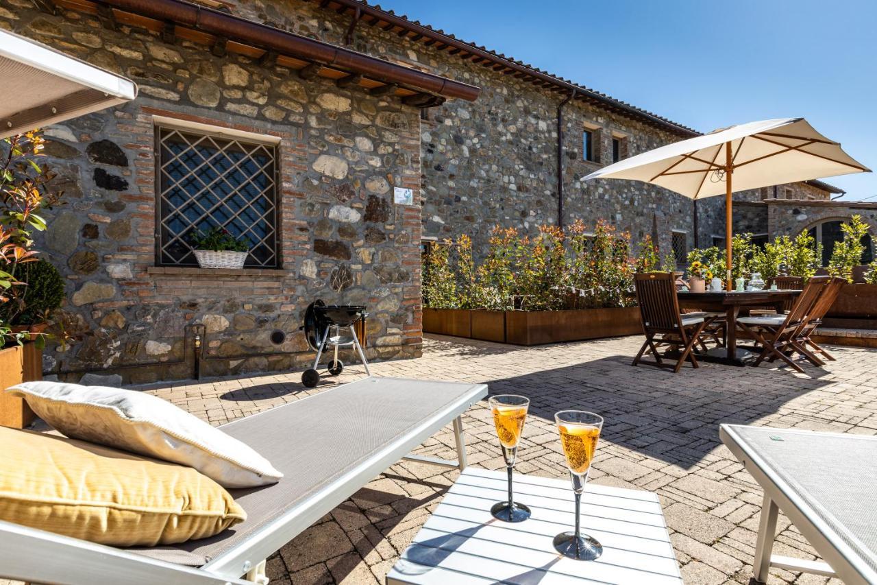 Appartamento In Casale Con Piscina Casa I Pavoni Кьянни Экстерьер фото